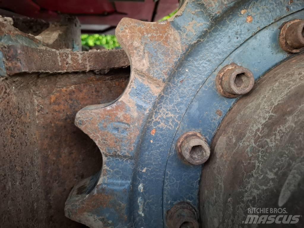 Takeuchi TB2150R Bageri gusjeničari