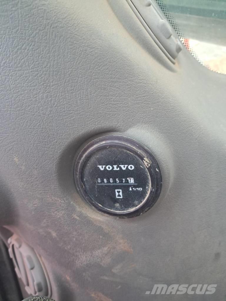 Volvo EW140E Bageri na kotačima