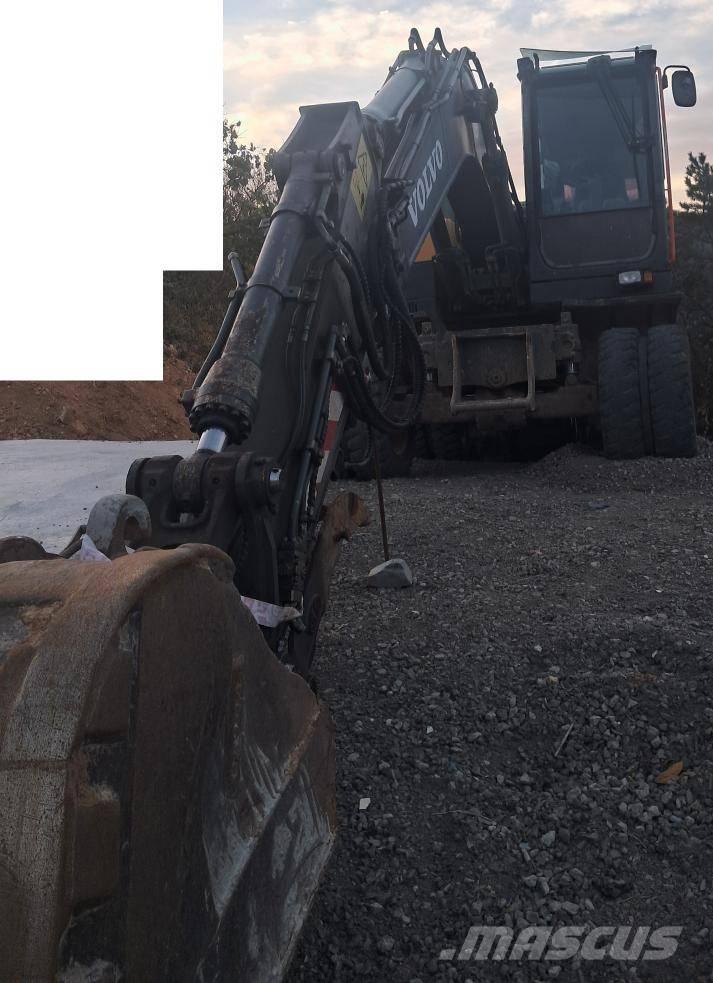 Volvo EW140E Bageri na kotačima