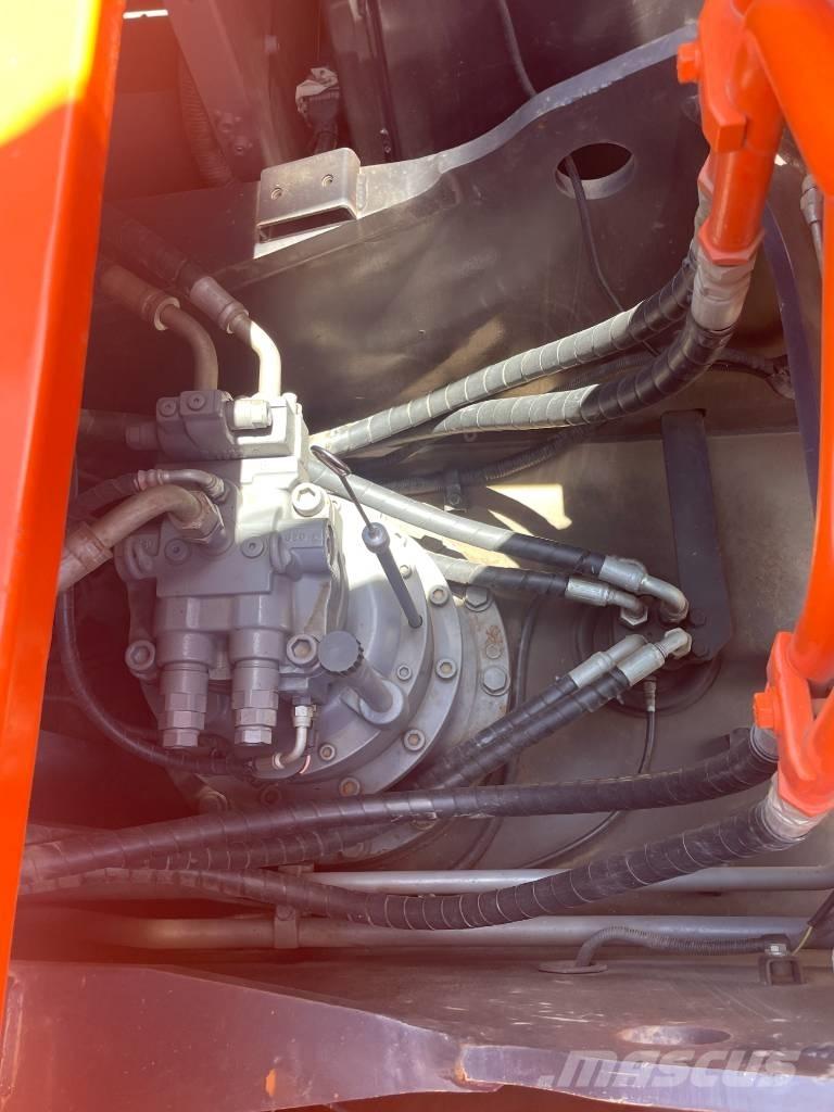 Hitachi ZX 240 Bageri gusjeničari