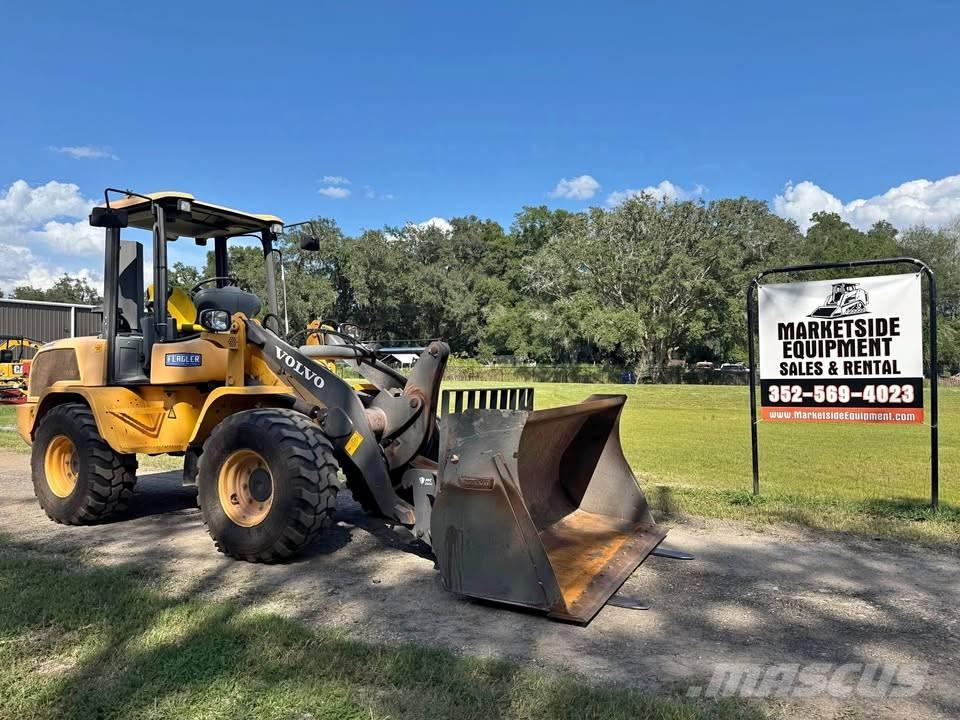 Volvo L 30 G Utovarivači na kotačima