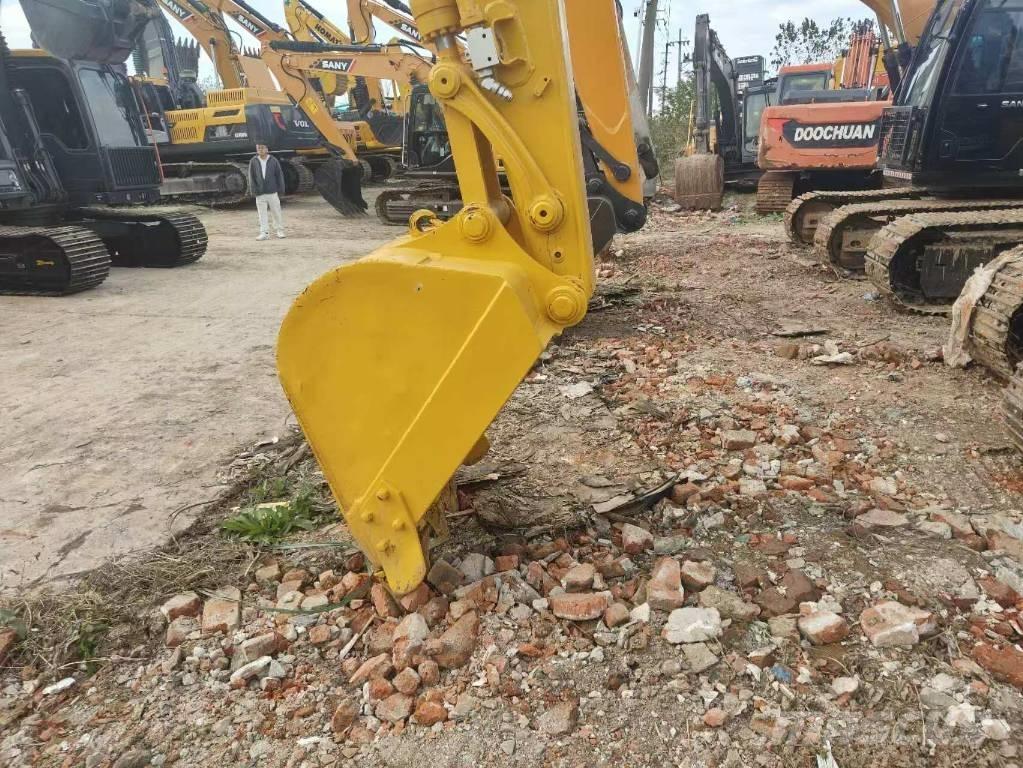 Komatsu PC 138 Bageri gusjeničari