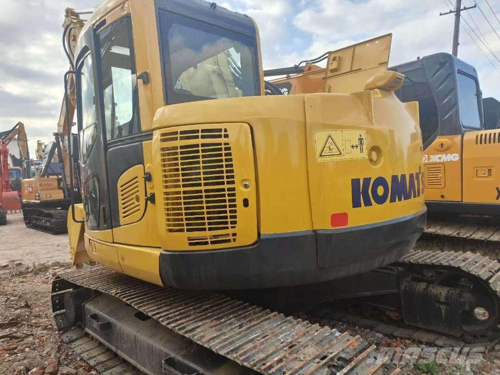 Komatsu PC 138 Bageri gusjeničari
