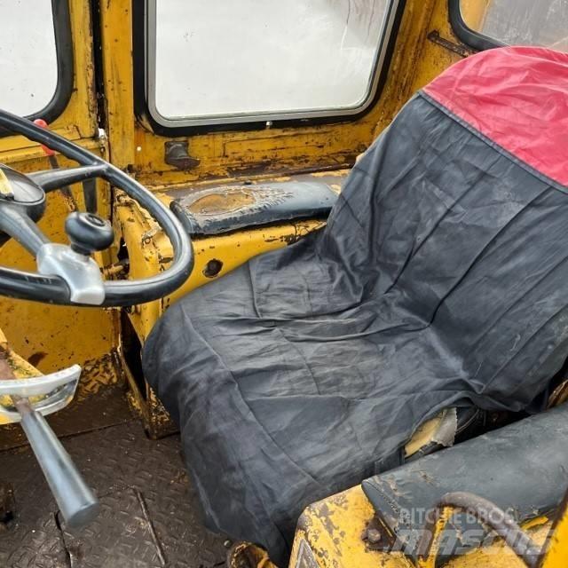 CAT 910 Utovarivači na kotačima