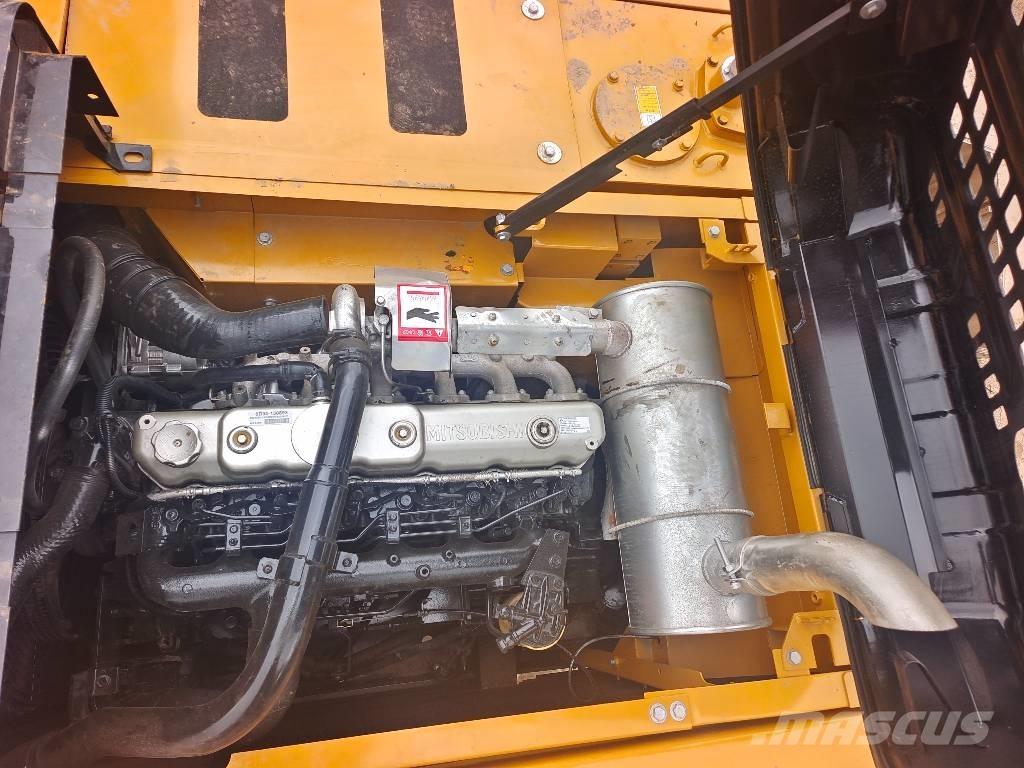 Sany SY 215 C Bageri gusjeničari