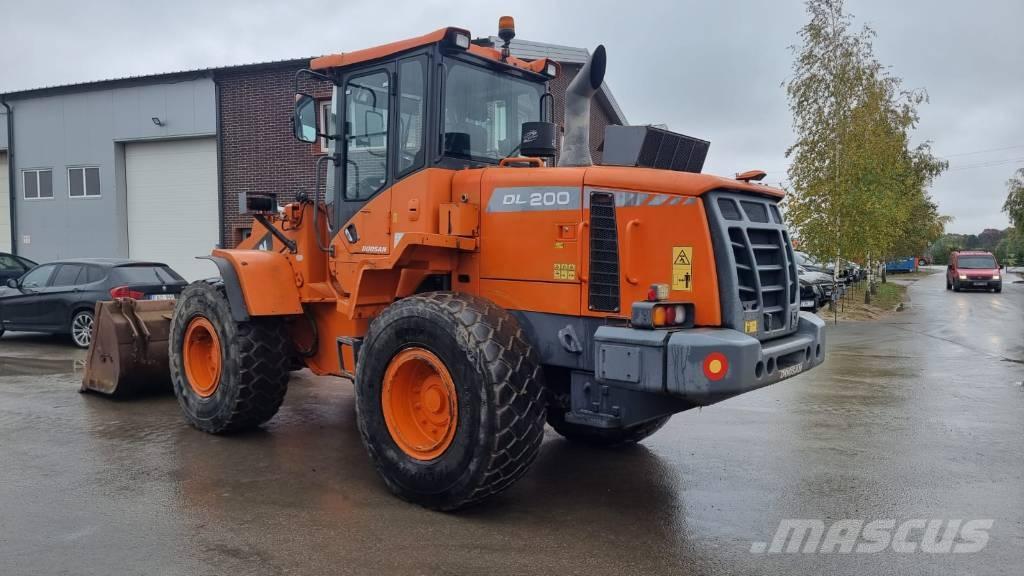Doosan DL 200-3 Utovarivači na kotačima