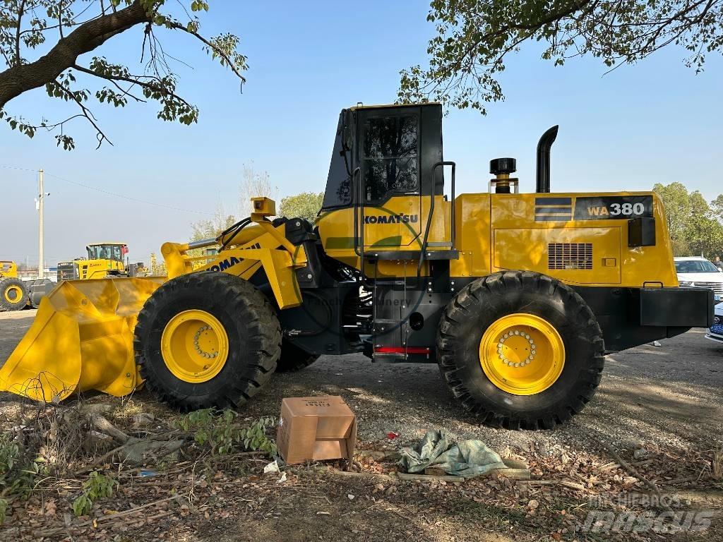 Komatsu WA 380 Utovarivači na kotačima