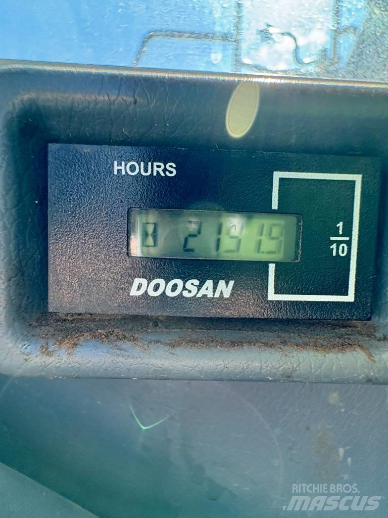 Doosan DX 140 LCR Bageri gusjeničari