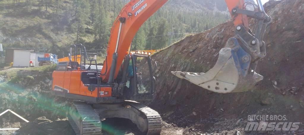 Doosan DX 235 Bageri gusjeničari