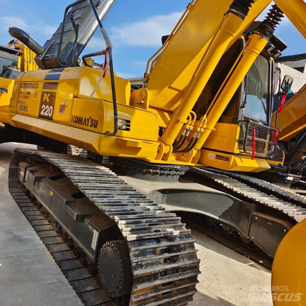 Komatsu PC 220-8 Bageri gusjeničari