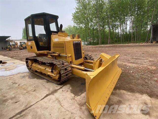 CAT D5G Buldožeri gusjeničari