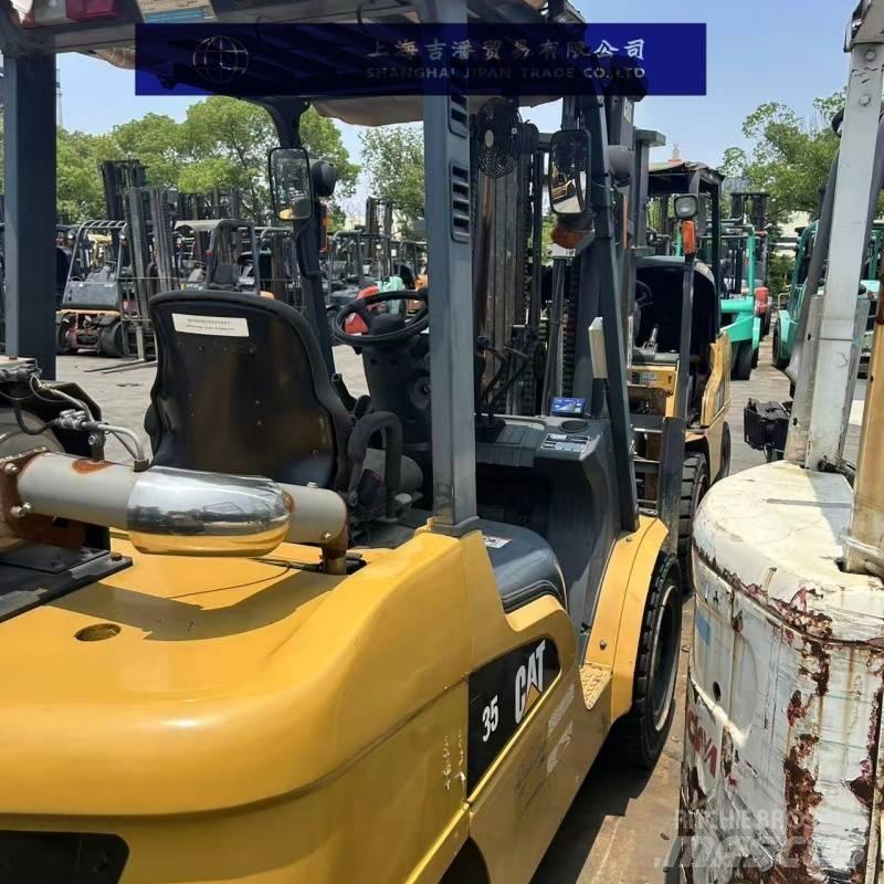 CAT 35 Dizelski viličari