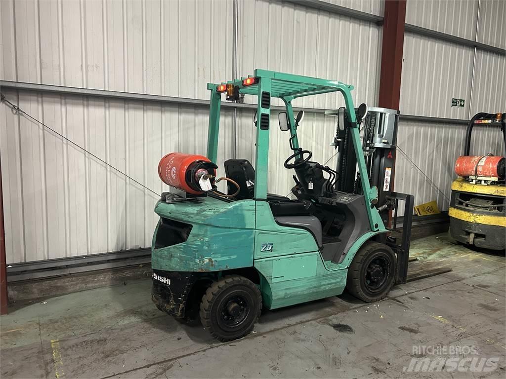 Mitsubishi FG25NT Plinski viličari