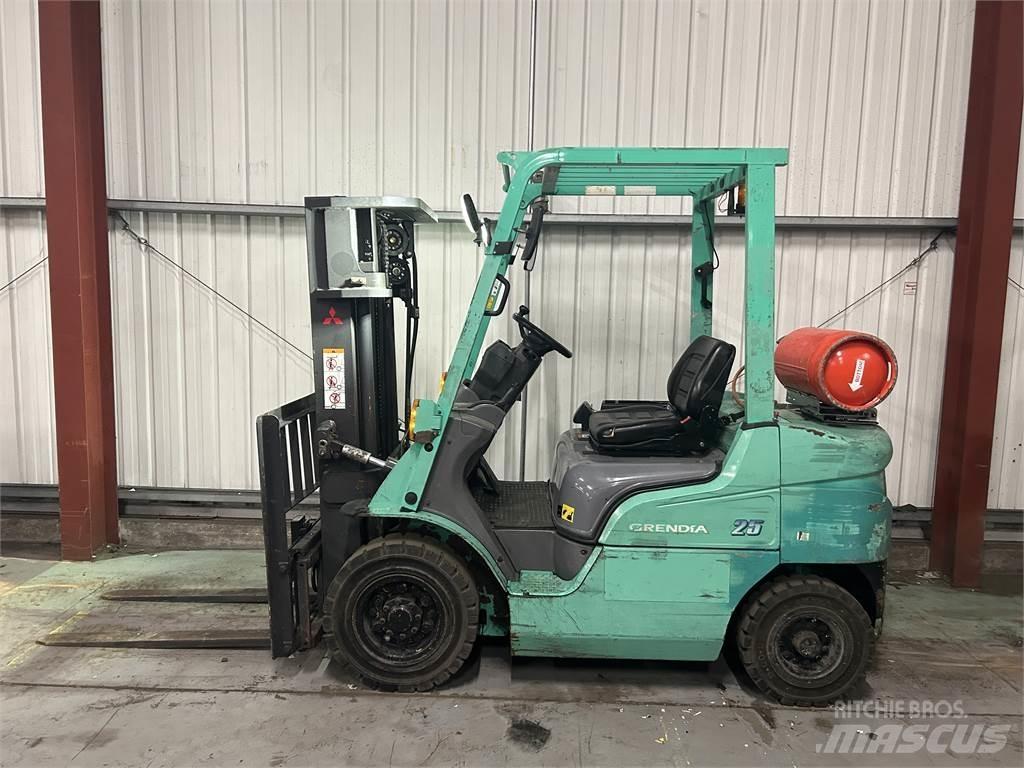 Mitsubishi FG25NT Plinski viličari