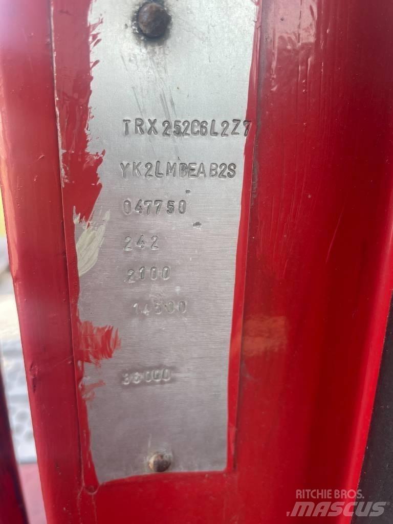 Kalmar TRX252 Vučna vozila