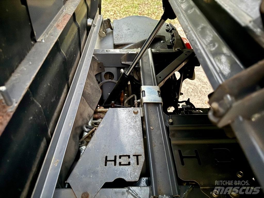 Kubota RTV-X 1140 Pomoćni strojevi