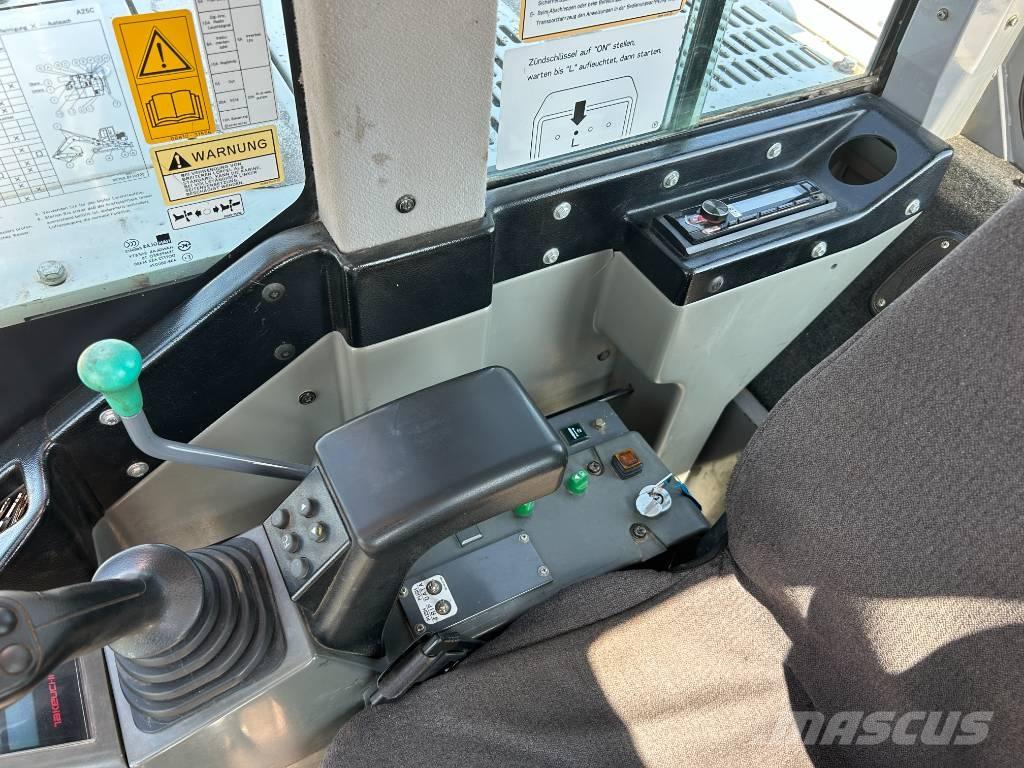 Takeuchi TB 1140 Bageri gusjeničari