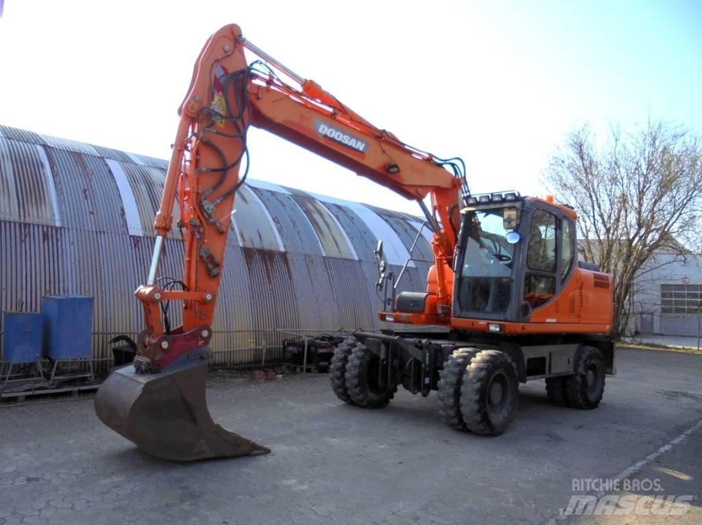 Doosan DX 160 W Bageri na kotačima