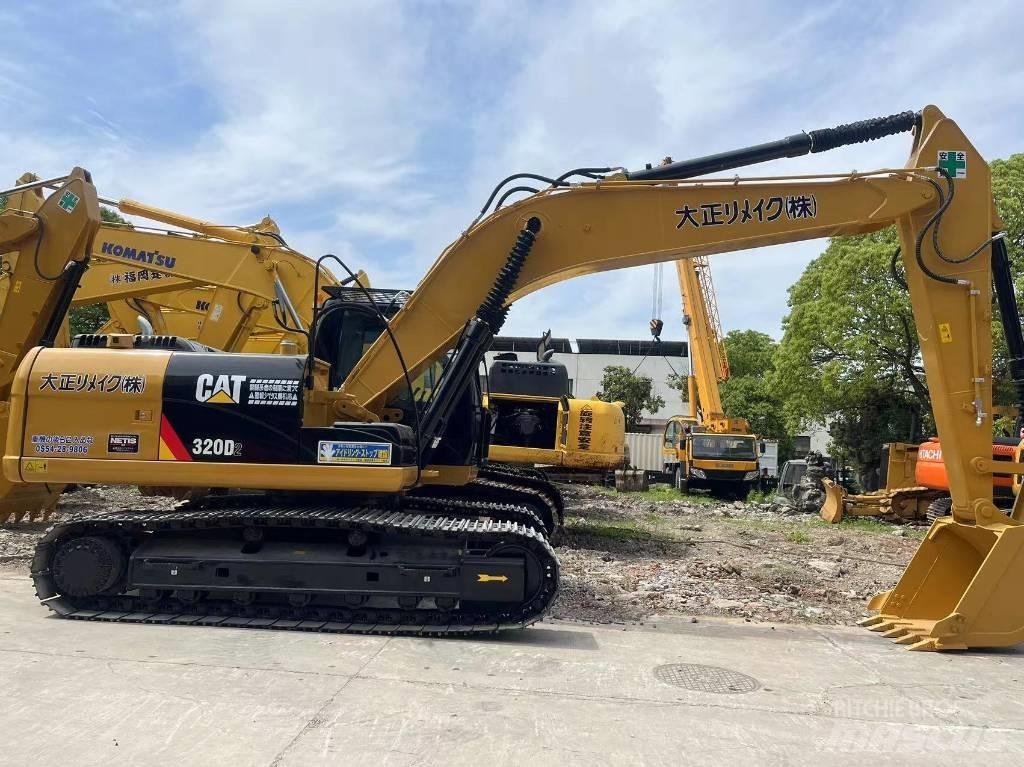 CAT 320 D2 Bageri gusjeničari