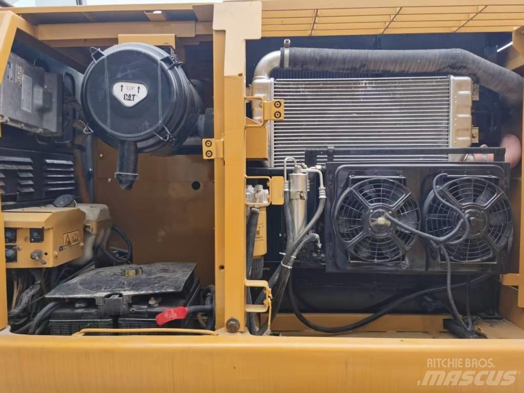 CAT 320 DL Bageri gusjeničari