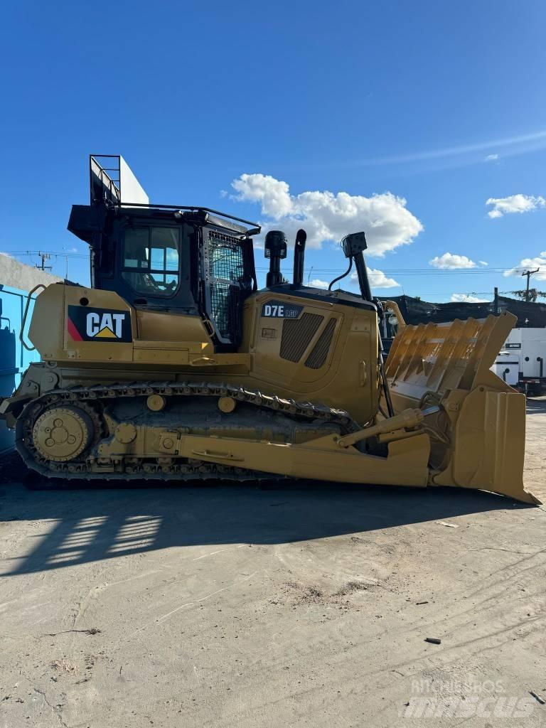 CAT D 7 E LGP Buldožeri gusjeničari