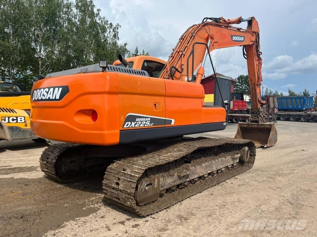 Doosan DX 225 LC Bageri gusjeničari