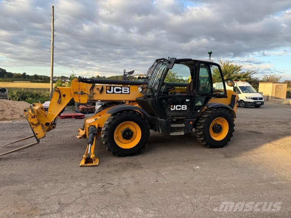 JCB 535-140 Hiviz Teleskopski viličari