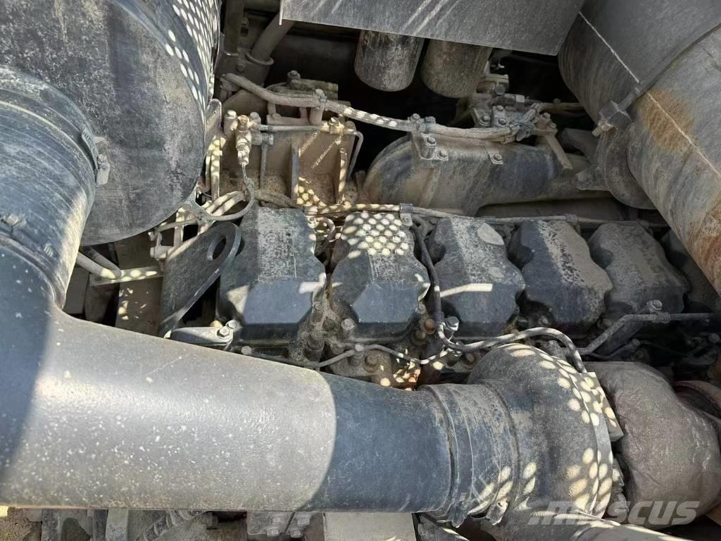 Komatsu PC 850-8 Amfibijski bageri