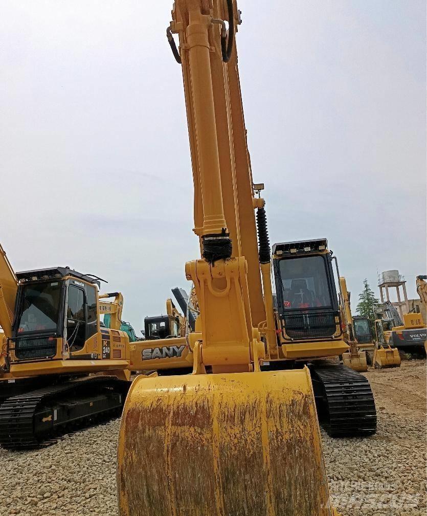 Komatsu PC 210 LC Bageri gusjeničari
