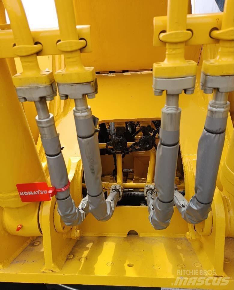 Komatsu PC 210 LC Bageri gusjeničari
