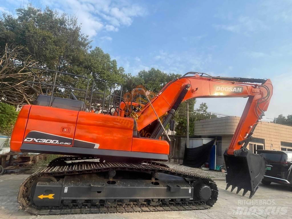 Doosan DX 300 Bageri gusjeničari