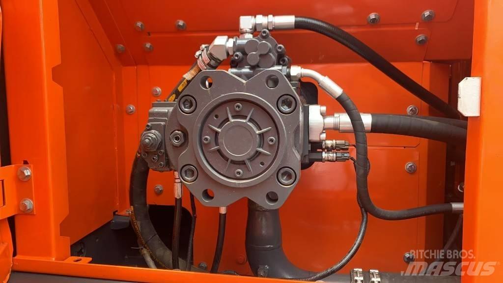Doosan DX300lc-9 Bageri gusjeničari