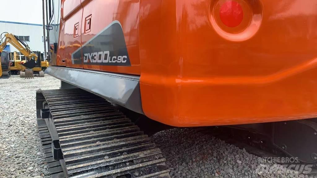 Doosan DX300lc-9 Bageri gusjeničari