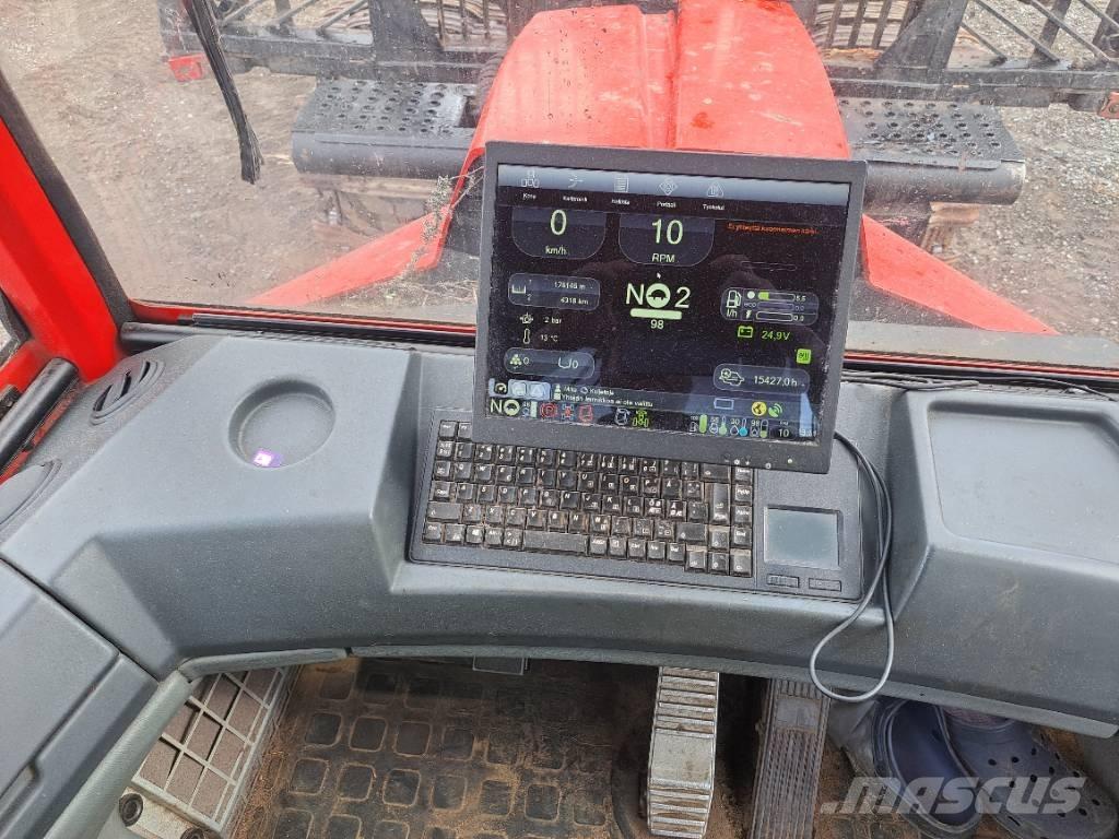 Komatsu 855 Forvarderi