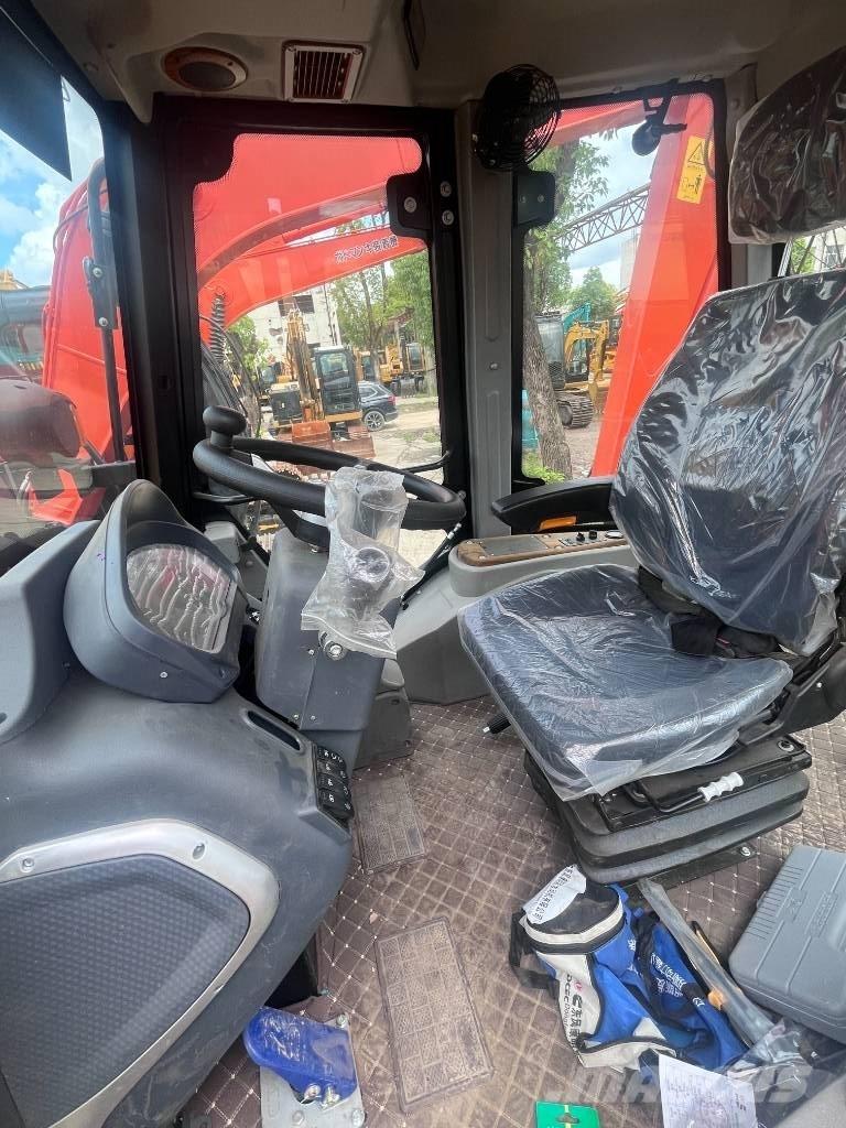 CAT 420 F Utovarni rovokopači