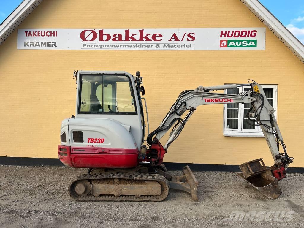 Takeuchi TB 320 Mini bageri <7t