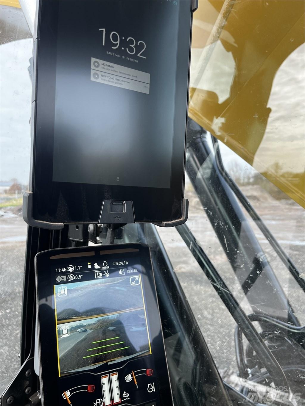 CAT 320 Bageri gusjeničari