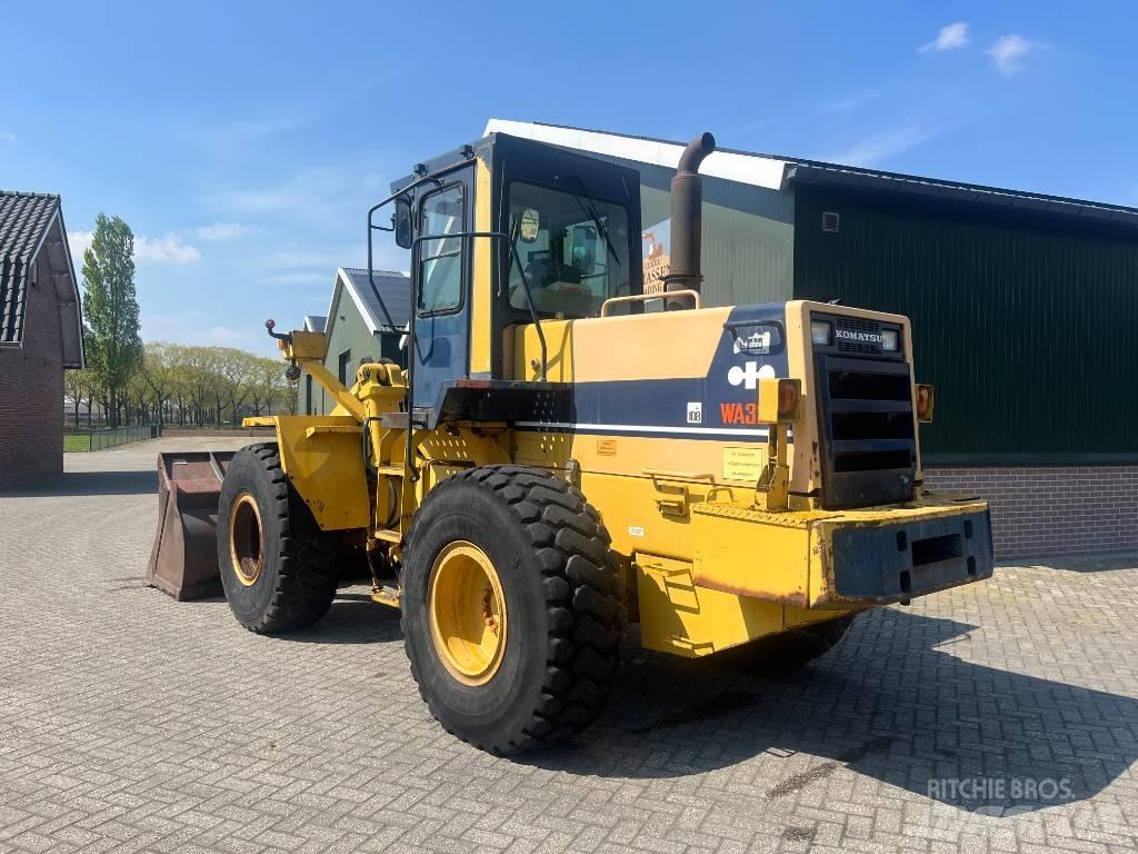 Komatsu WA 320-1 Utovarivači na kotačima