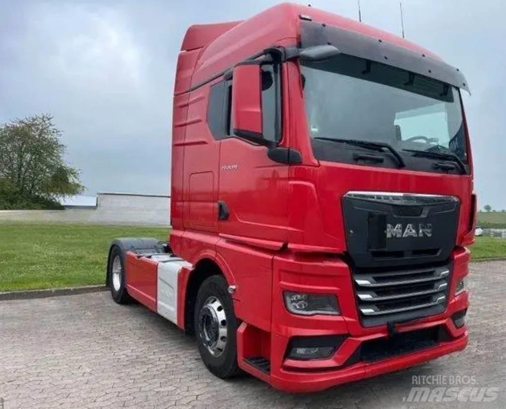 Shacman truck head Kiper prikolice