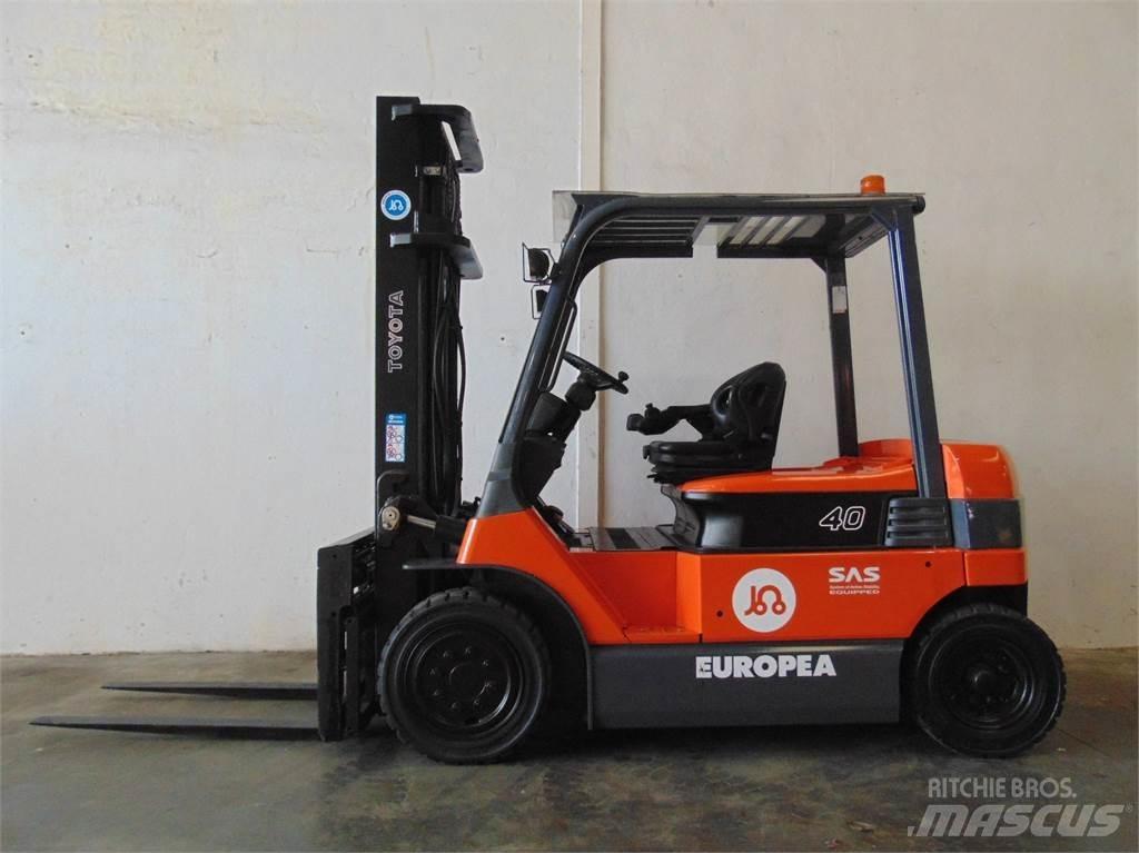 Toyota 7FBMF40 Električni viličari