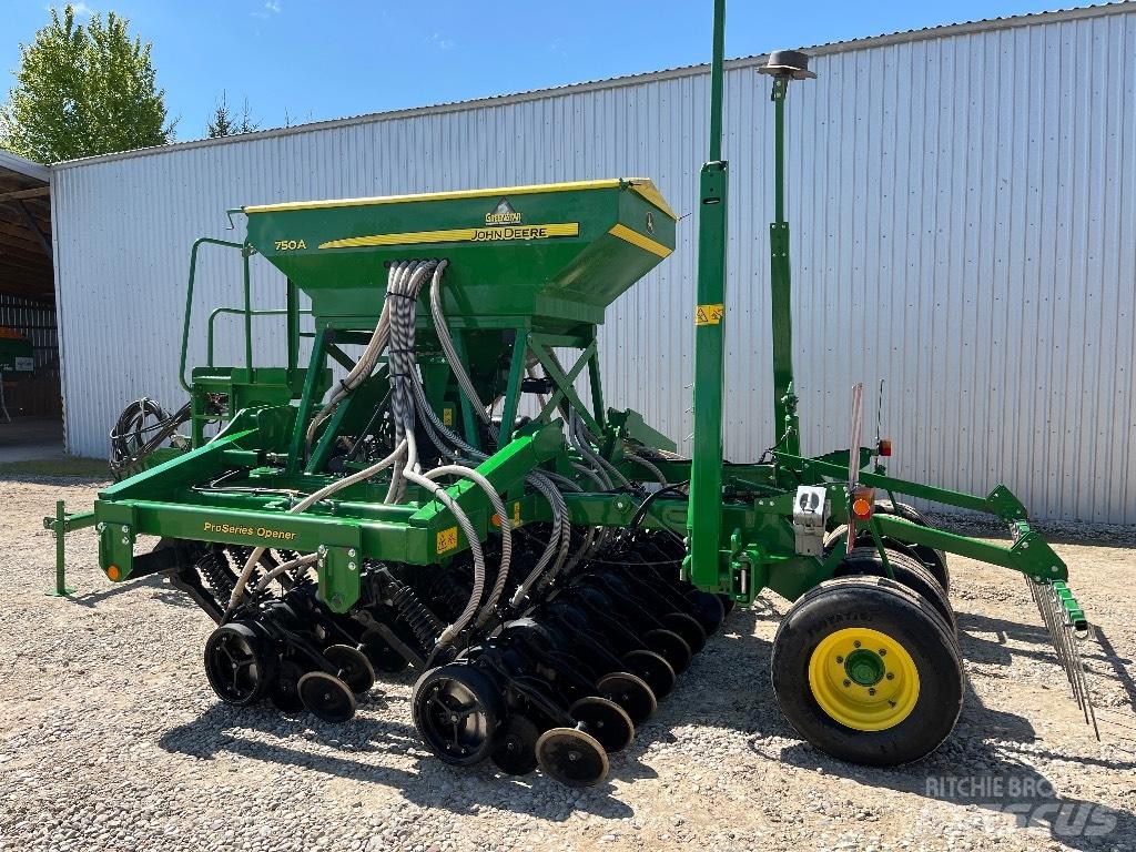 John Deere 750 A Sijačice