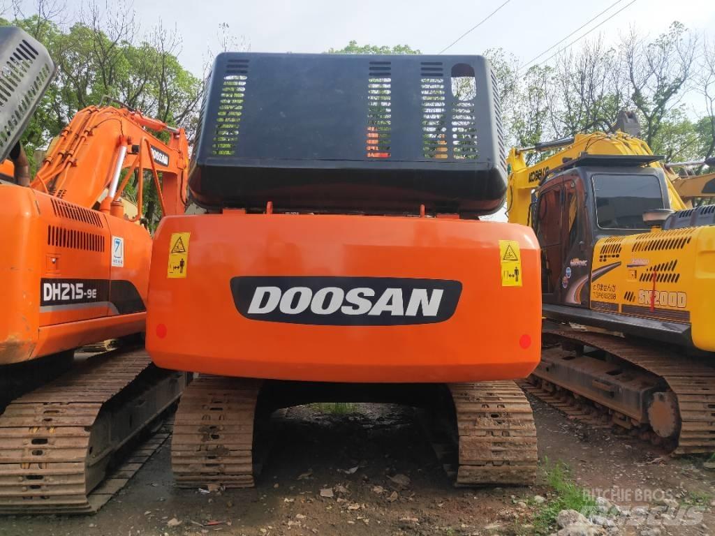 Doosan DH 215-9 Bageri gusjeničari