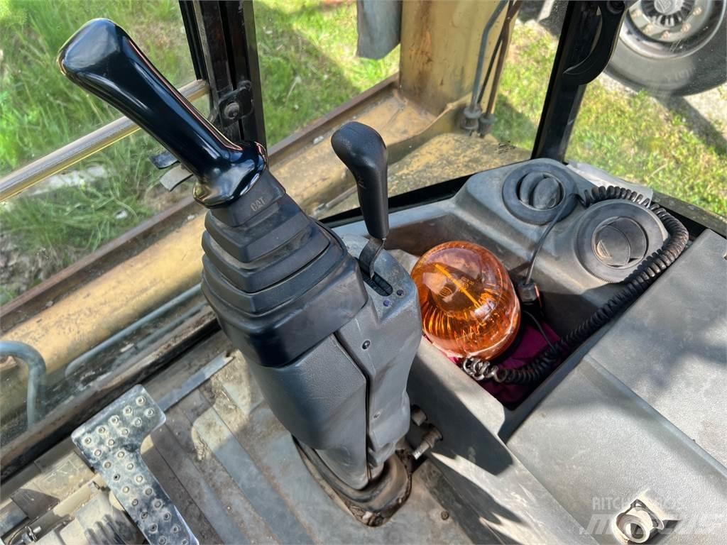 CAT 432 D 4X4 Ostalo