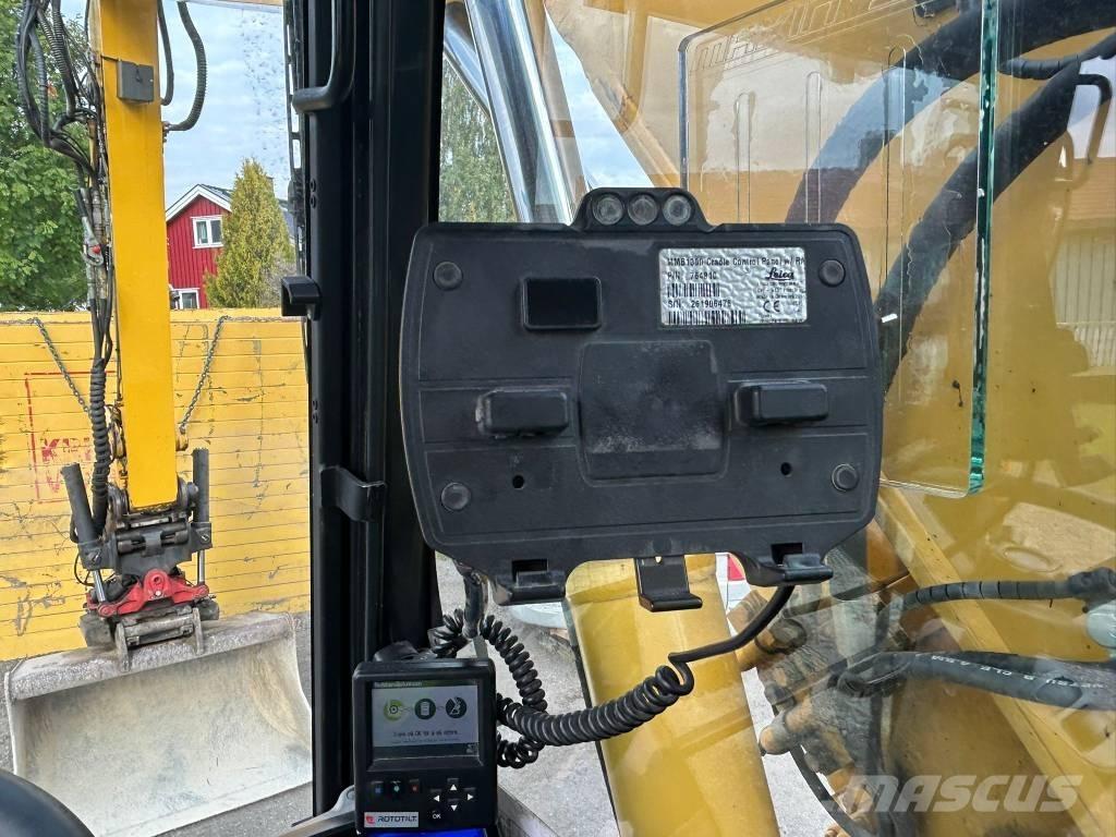 Komatsu PW 148-11 Bageri na kotačima