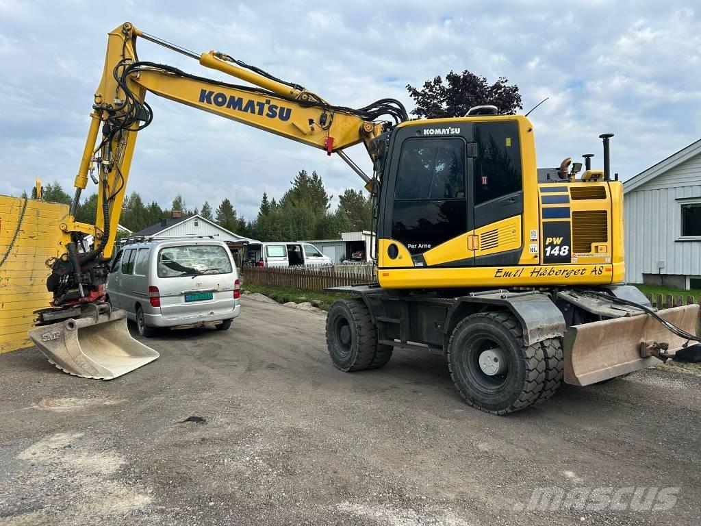 Komatsu PW 148-11 Bageri na kotačima
