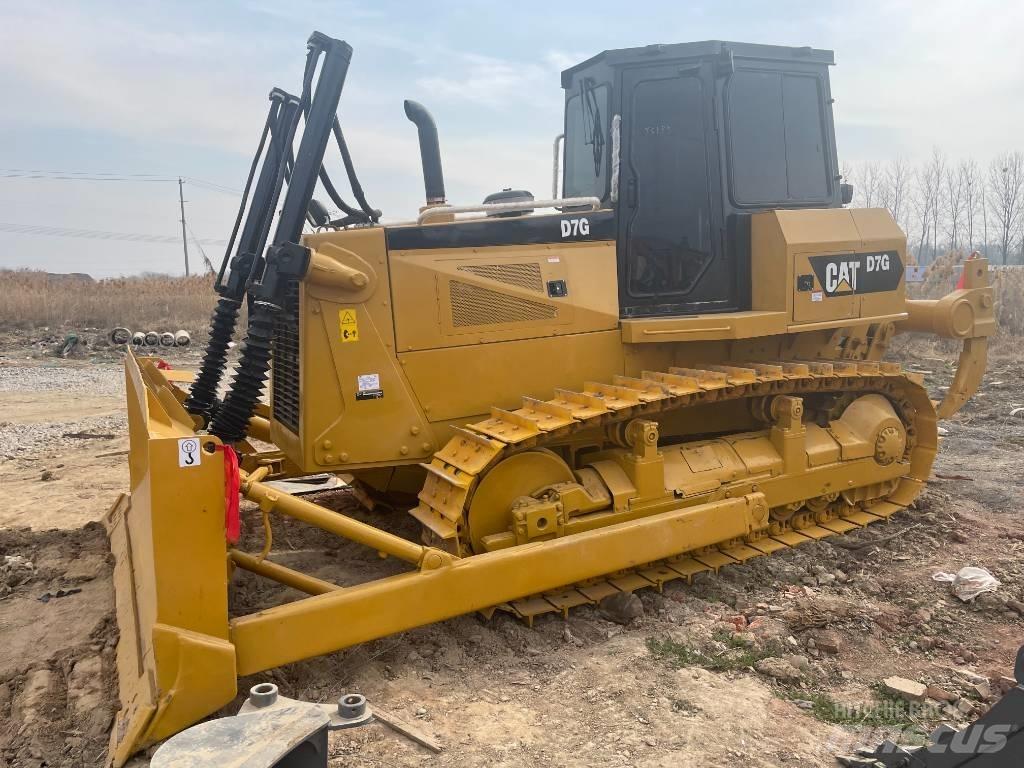 CAT D 7 G Buldožeri gusjeničari