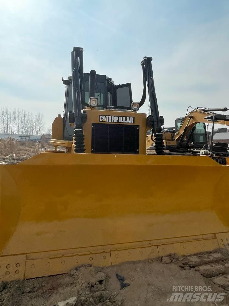 CAT D 7 G Buldožeri gusjeničari