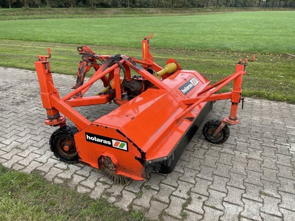 Holaras A220 Strojevi za metenje