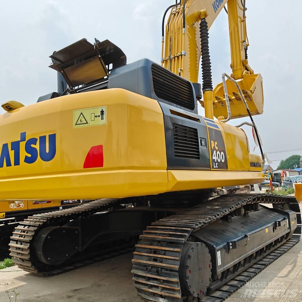 Komatsu 400-8 Bageri gusjeničari