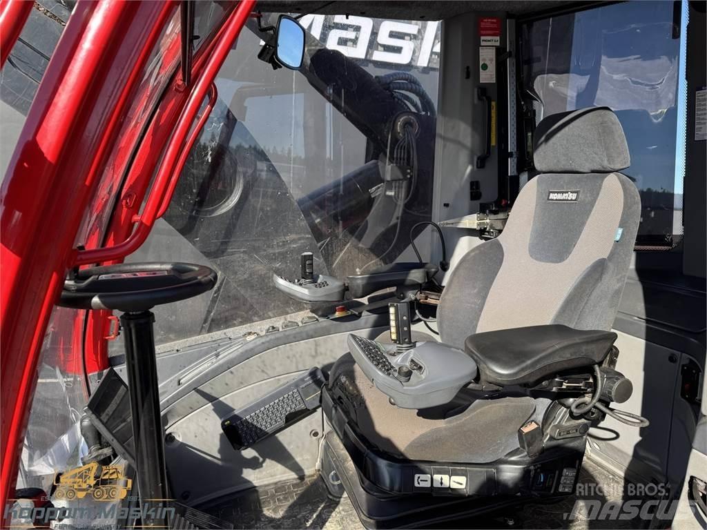 Komatsu 951 Harversteri